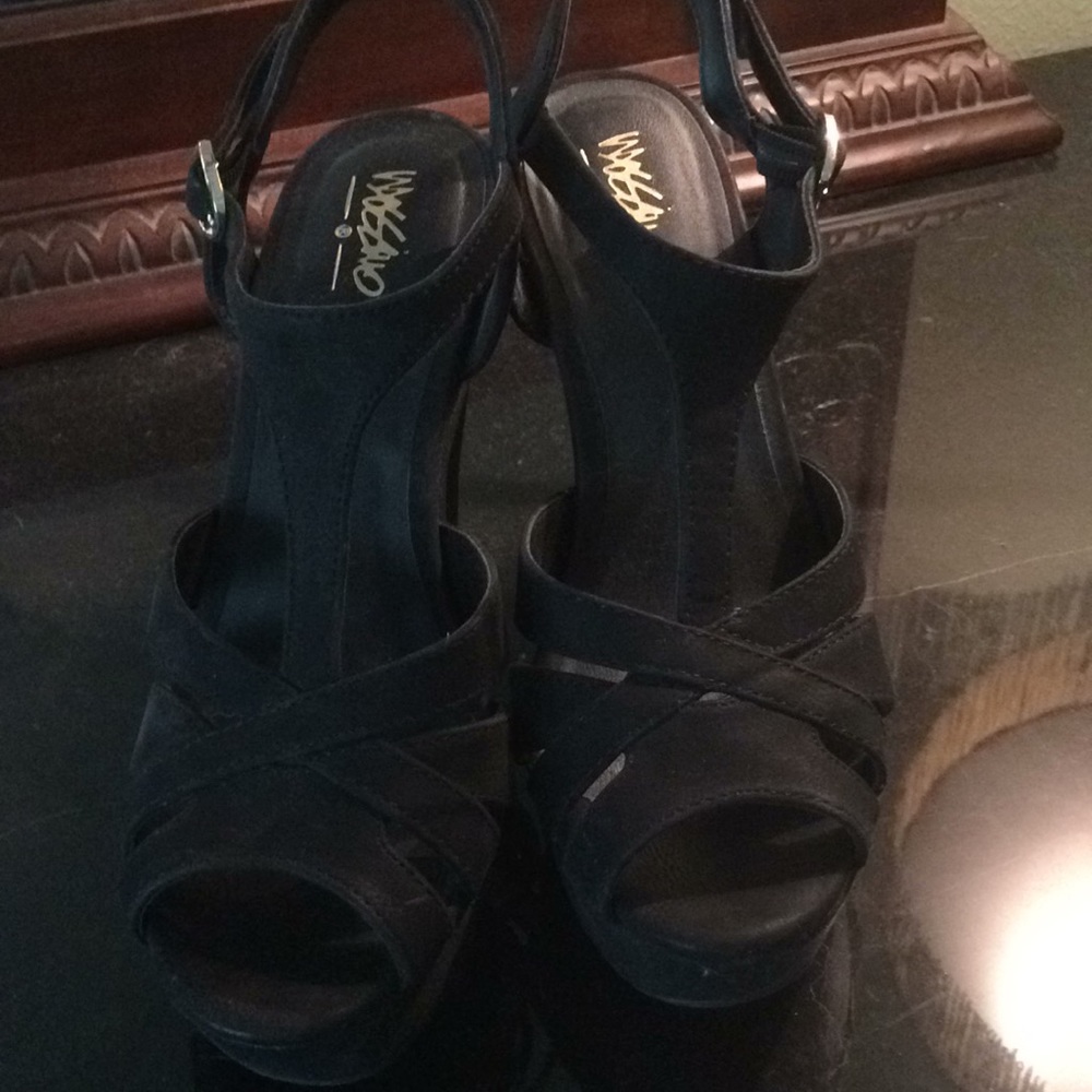 Ladies wedge heels